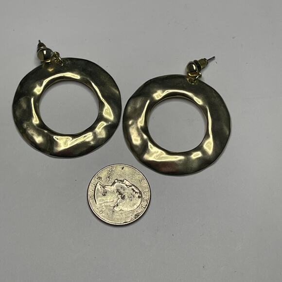 Chico's gold tone earrings hammered pierced dangle signed costume jewelry - Picture 4 of 5